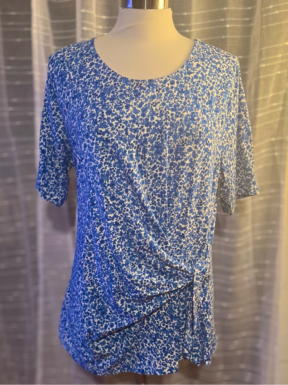 Lands' End Sz XL Elbow Sleeve Tie Front Top Blue Ditsy Flowers Clovers Vines